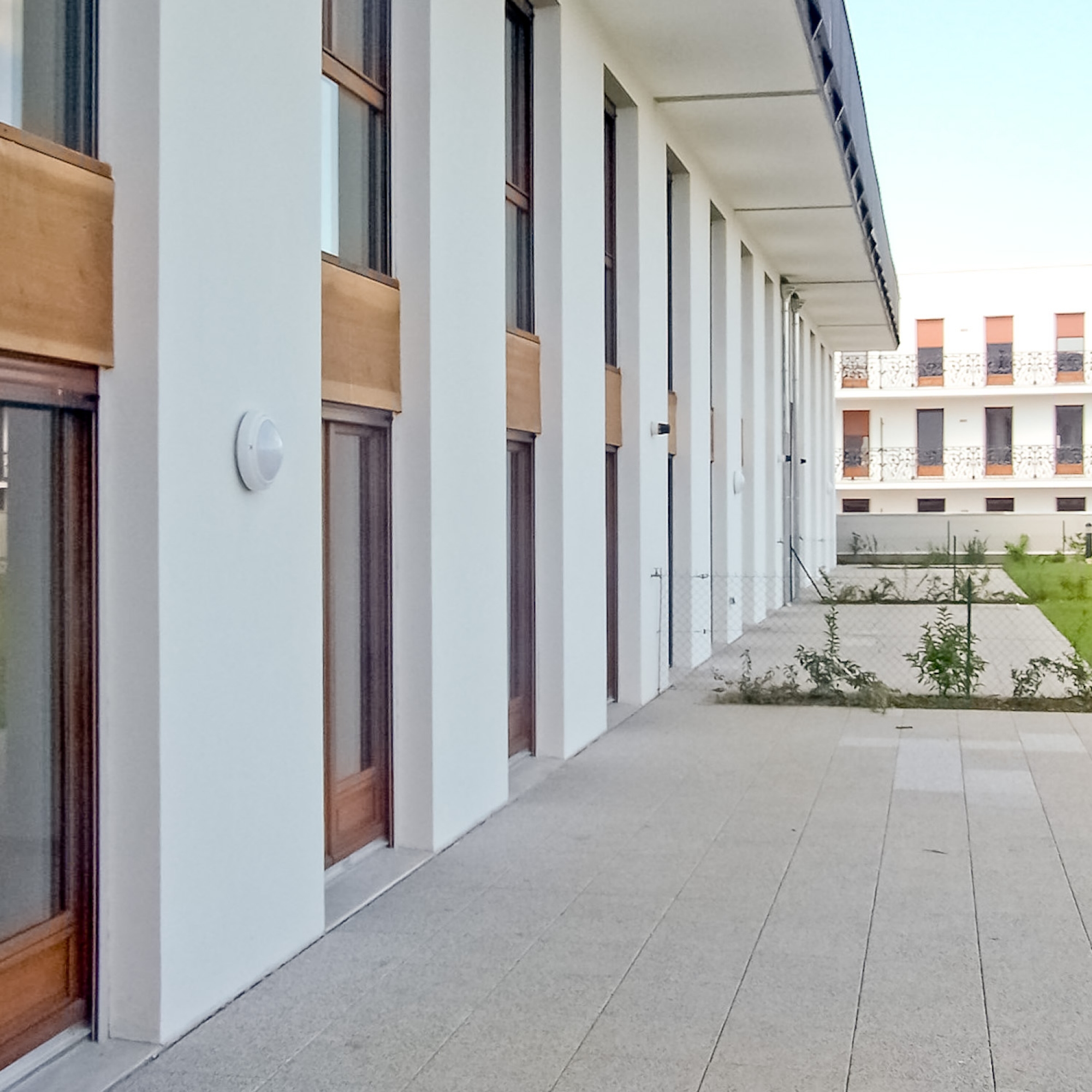 Cour intérieure des habitations des Enfants du Paradis à Chartres