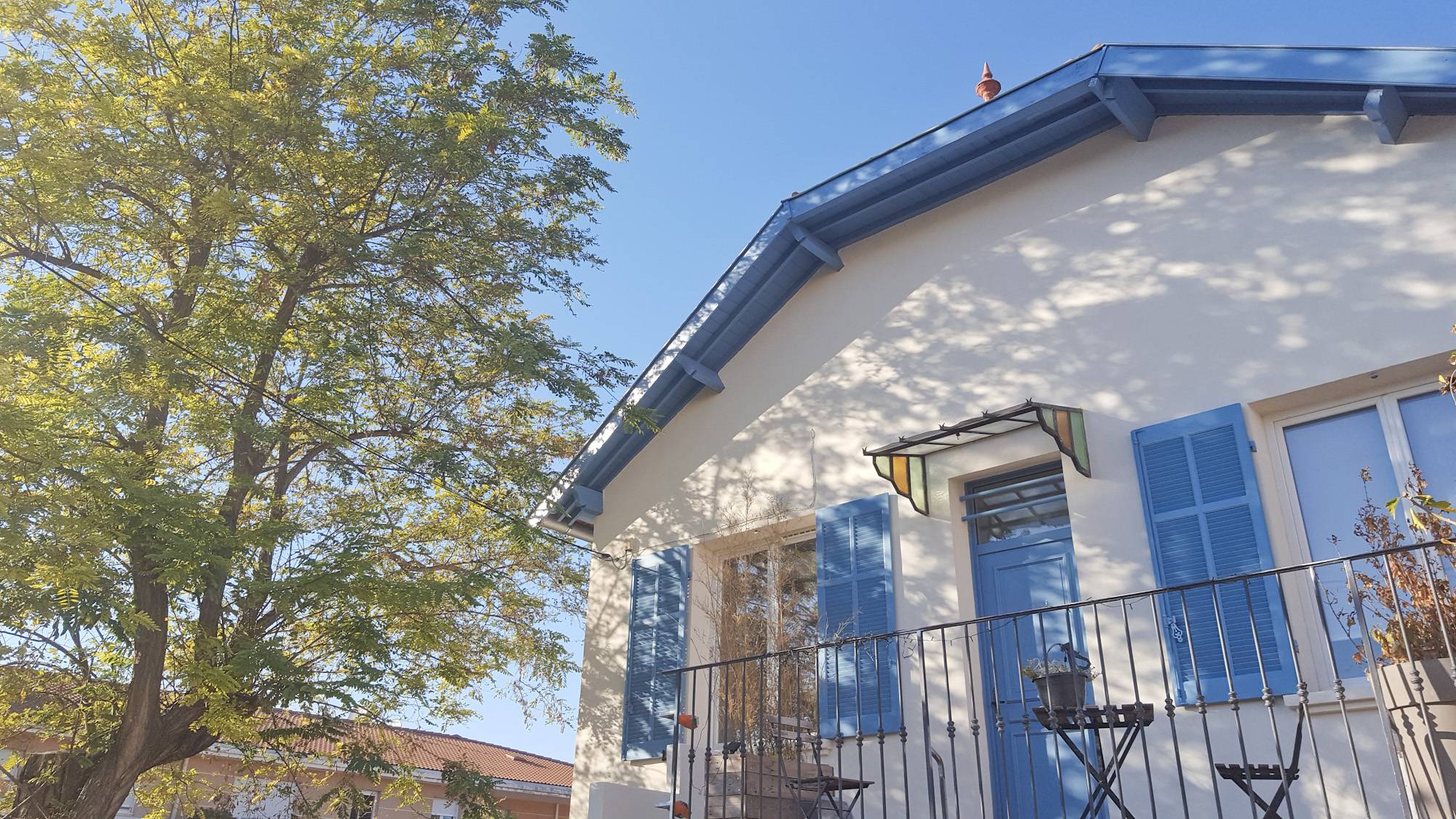Ravalement de façades d'une villa des années 30-40 à Aubagne (13400)