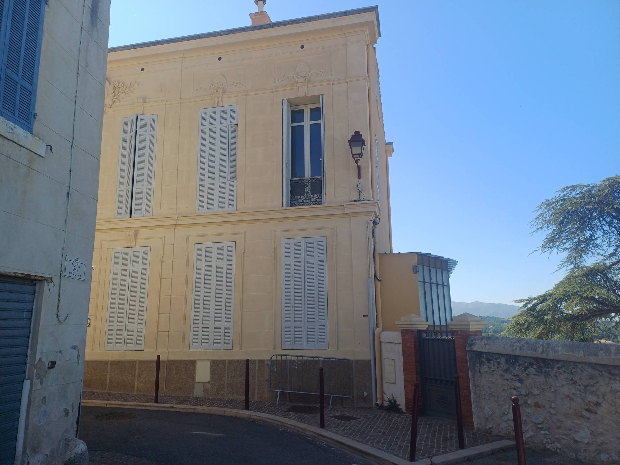 Ravalement de façades d'une maison ancienne Allauch (13950)