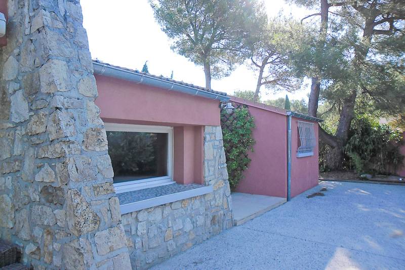 Réalisation de façades contemporaines à Calas (13480)