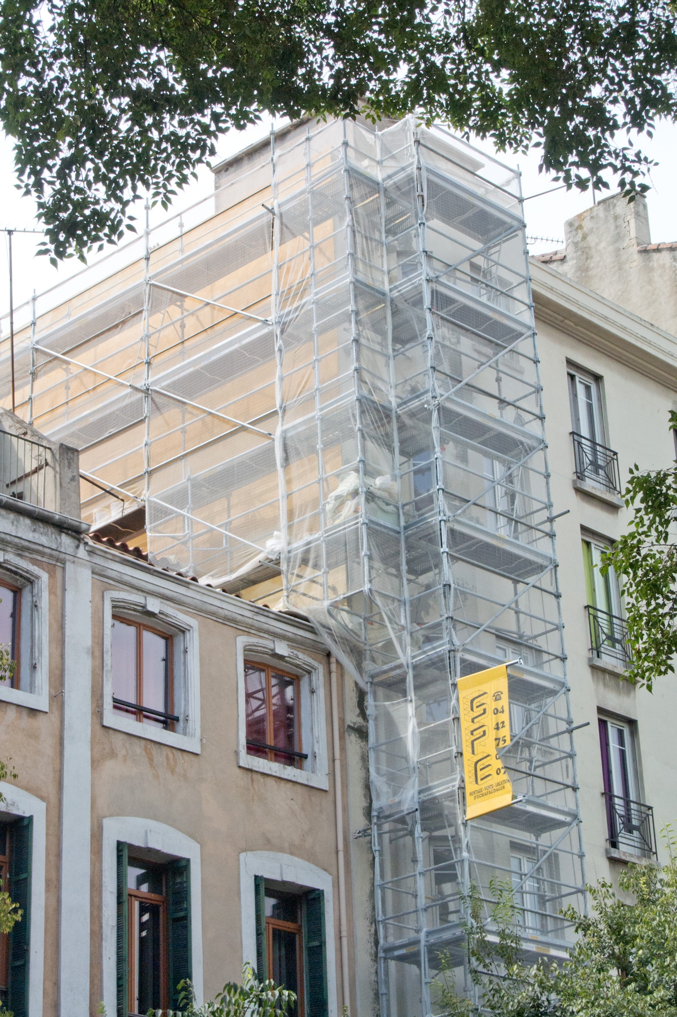 Ravalement de façades à l'enduit chaux Marmorino et lait de chaux Punto Calce du 25 bd Dugommier 13001 Marseille