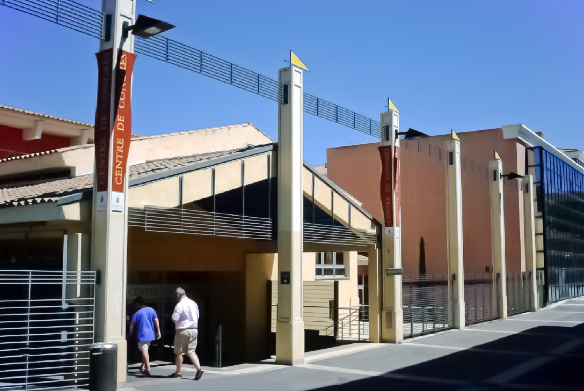 Vue de l'entrée - Centre de congrès Carnot, Aix-en-Provence (13100)