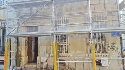 Ravalement de façades enduit chaux et lait de chaux d'une maison de ville à la Plaine - Marseille