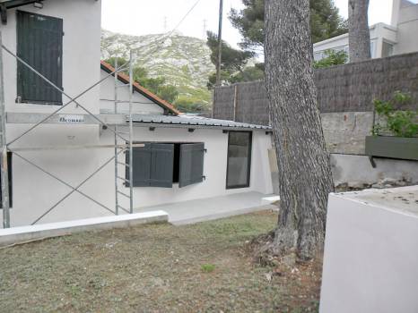 Relookage d'une maison d'été des années 30 à la Panouse à Marseille