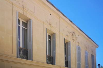 Réhabilitation d'une bastide provençale à Allauch (13190), ravalement de façades à l'enduit chaux NHL 3,5 et lait de chaux Punto Calce