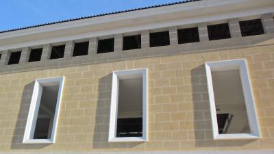 Réhabilitation des façades de la Bibliothèque Universitaire du Campus d'Aix-en-Provence - Lait de chaux Bericalce Punto Calce